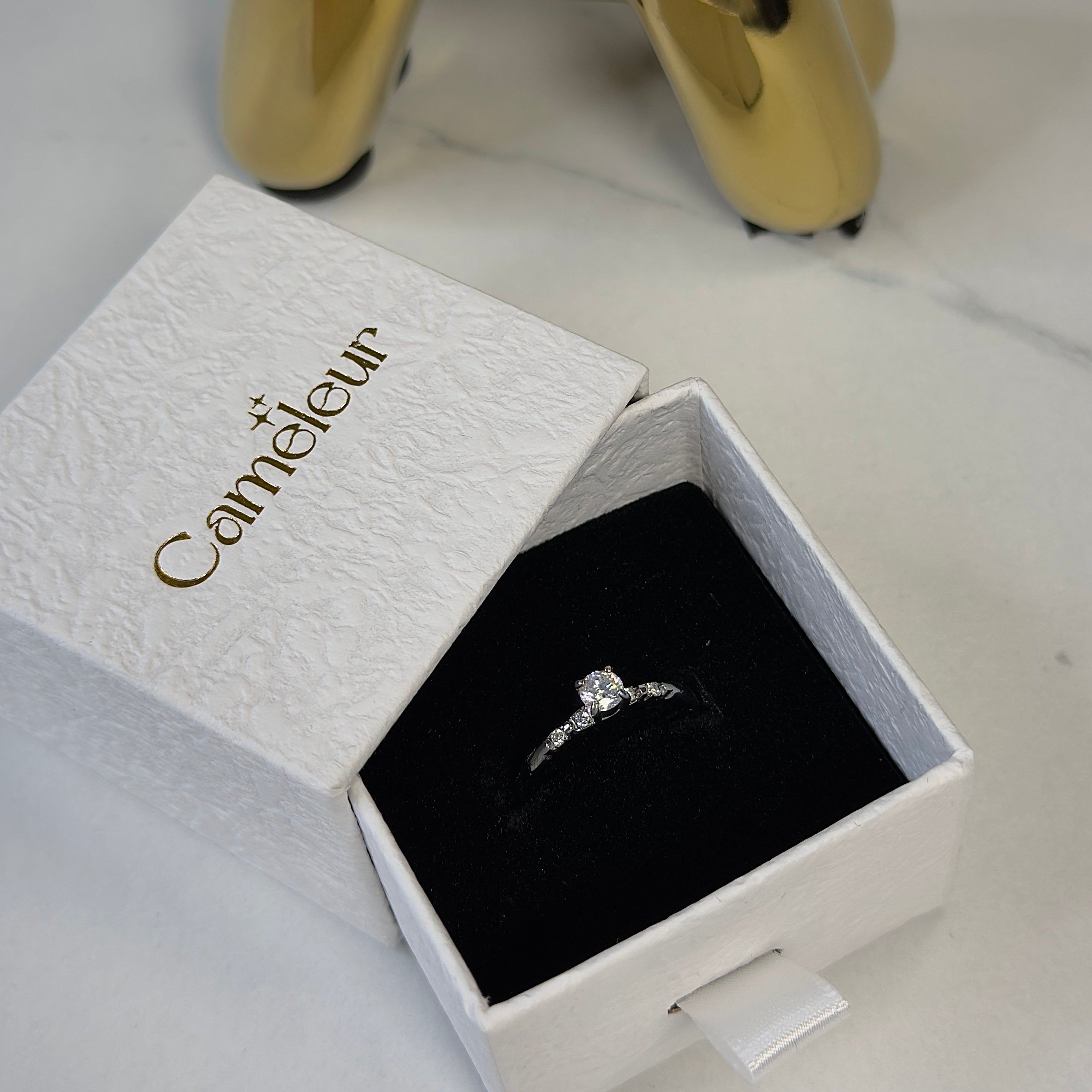 Éclet d’Amour Ring