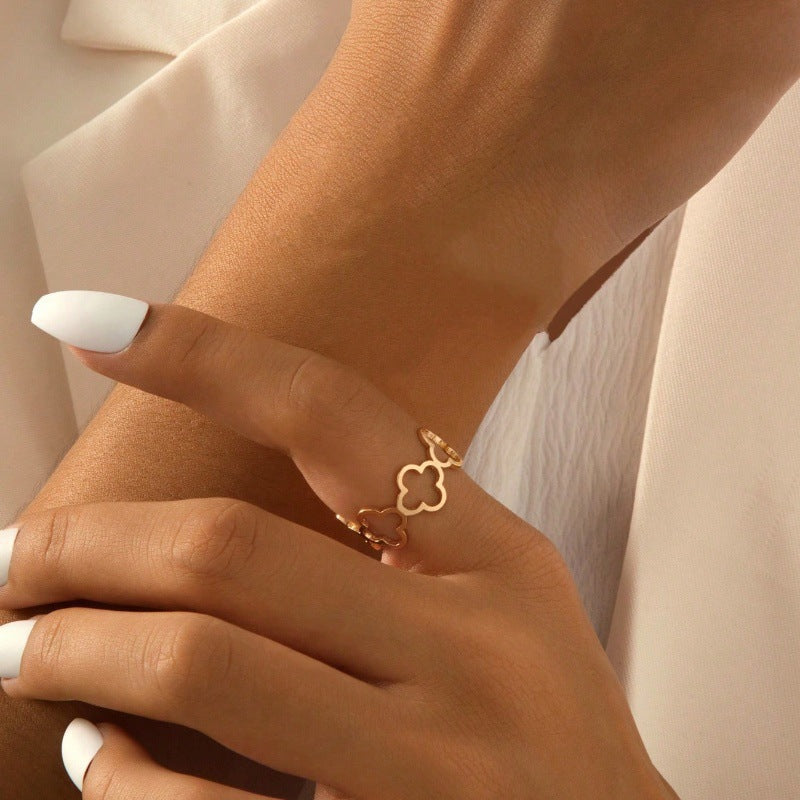 Amora Ring