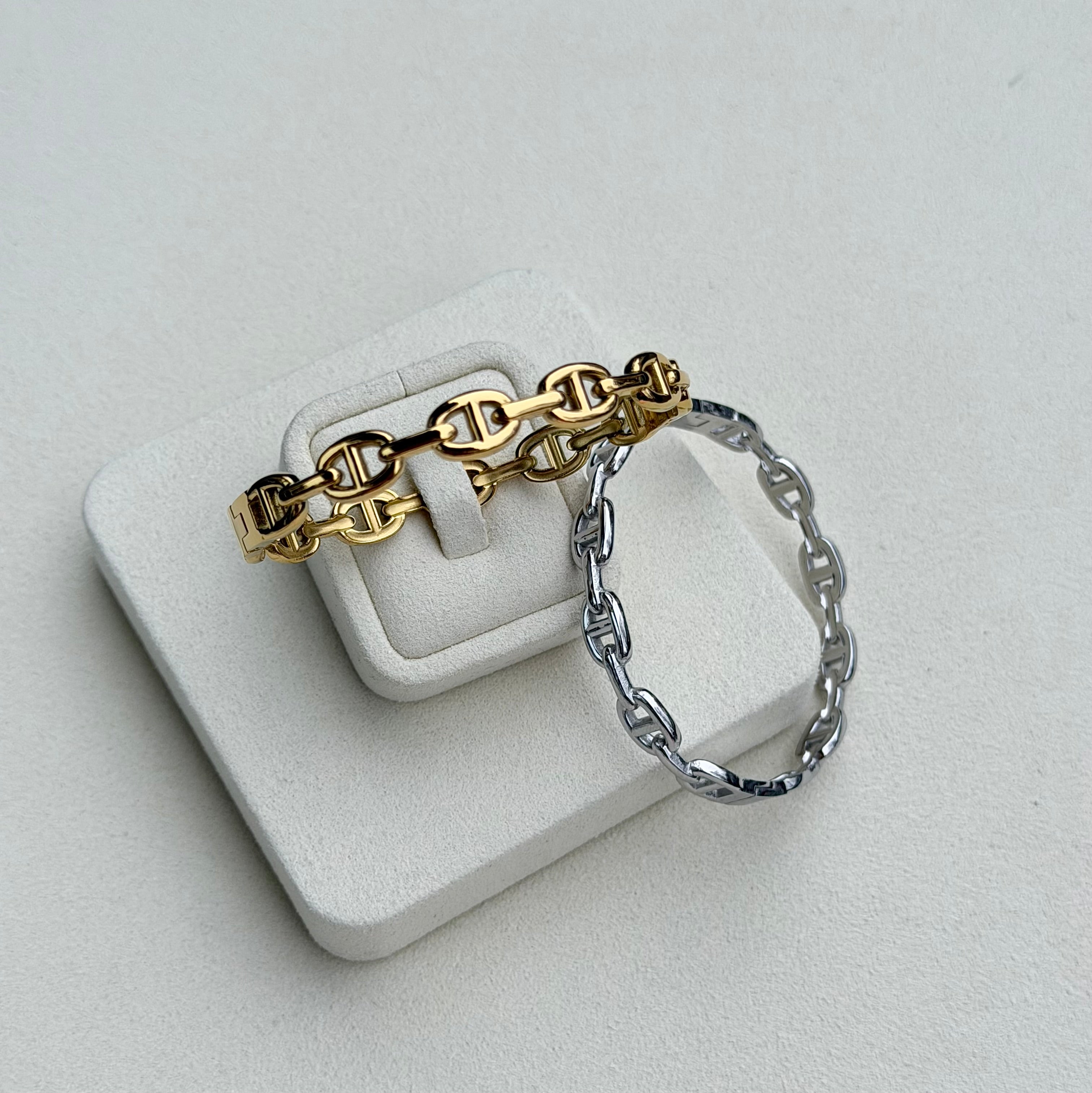 Éloise Circle Bracelet