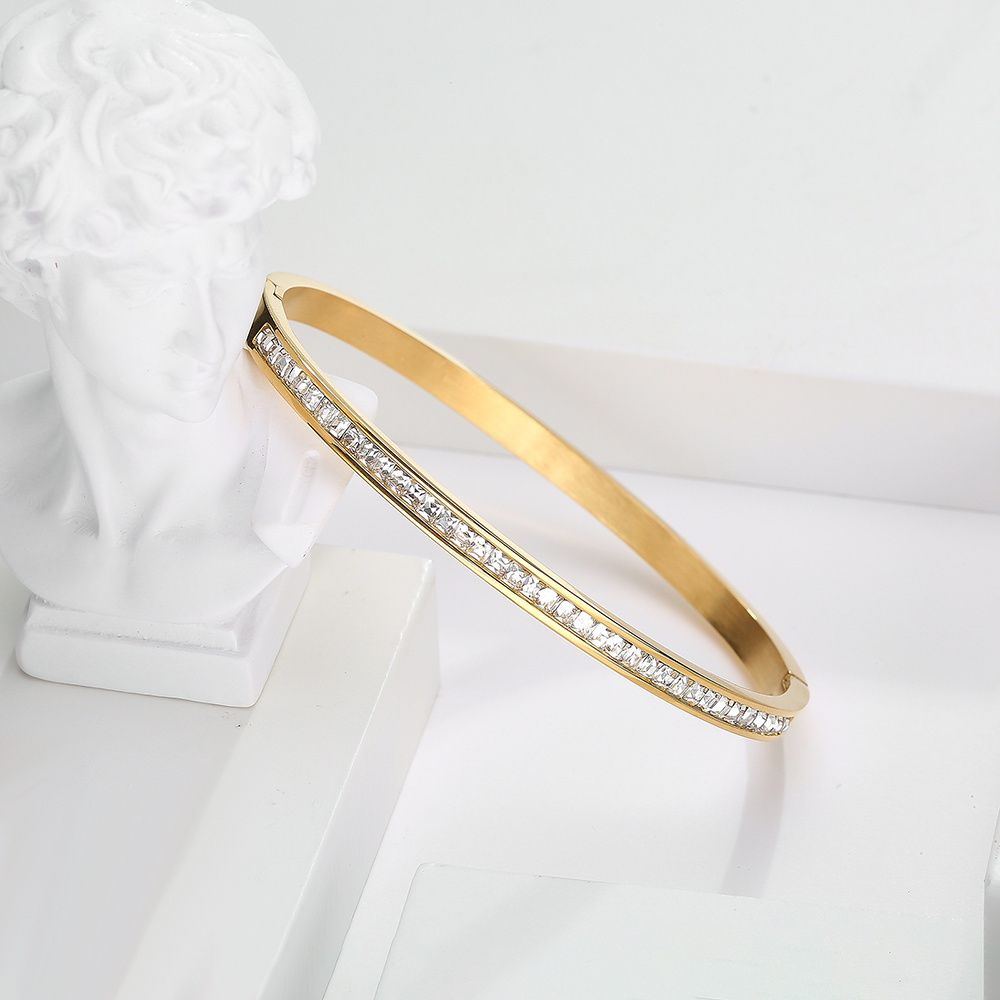 Halo Bangle