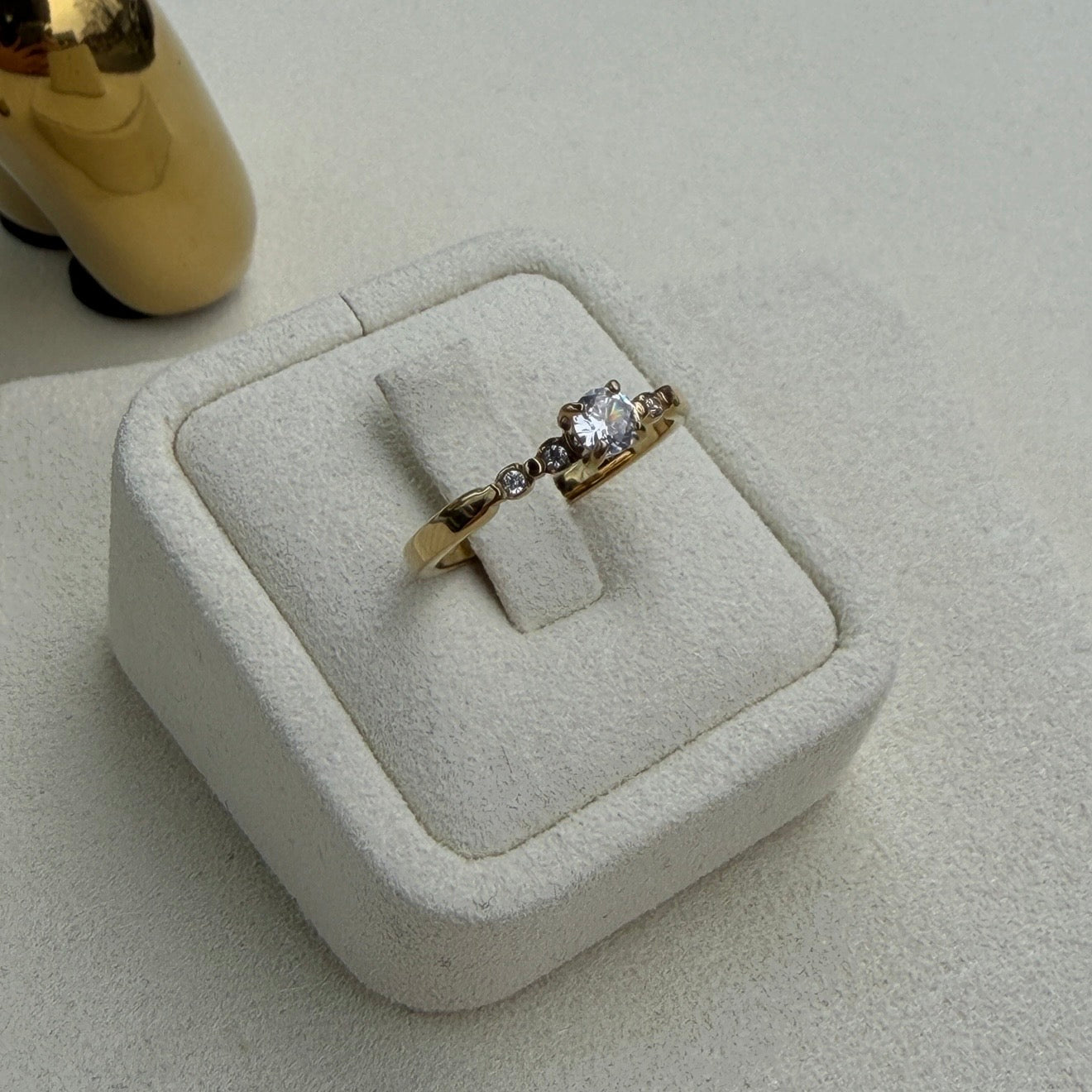 Éclet d’Amour Ring