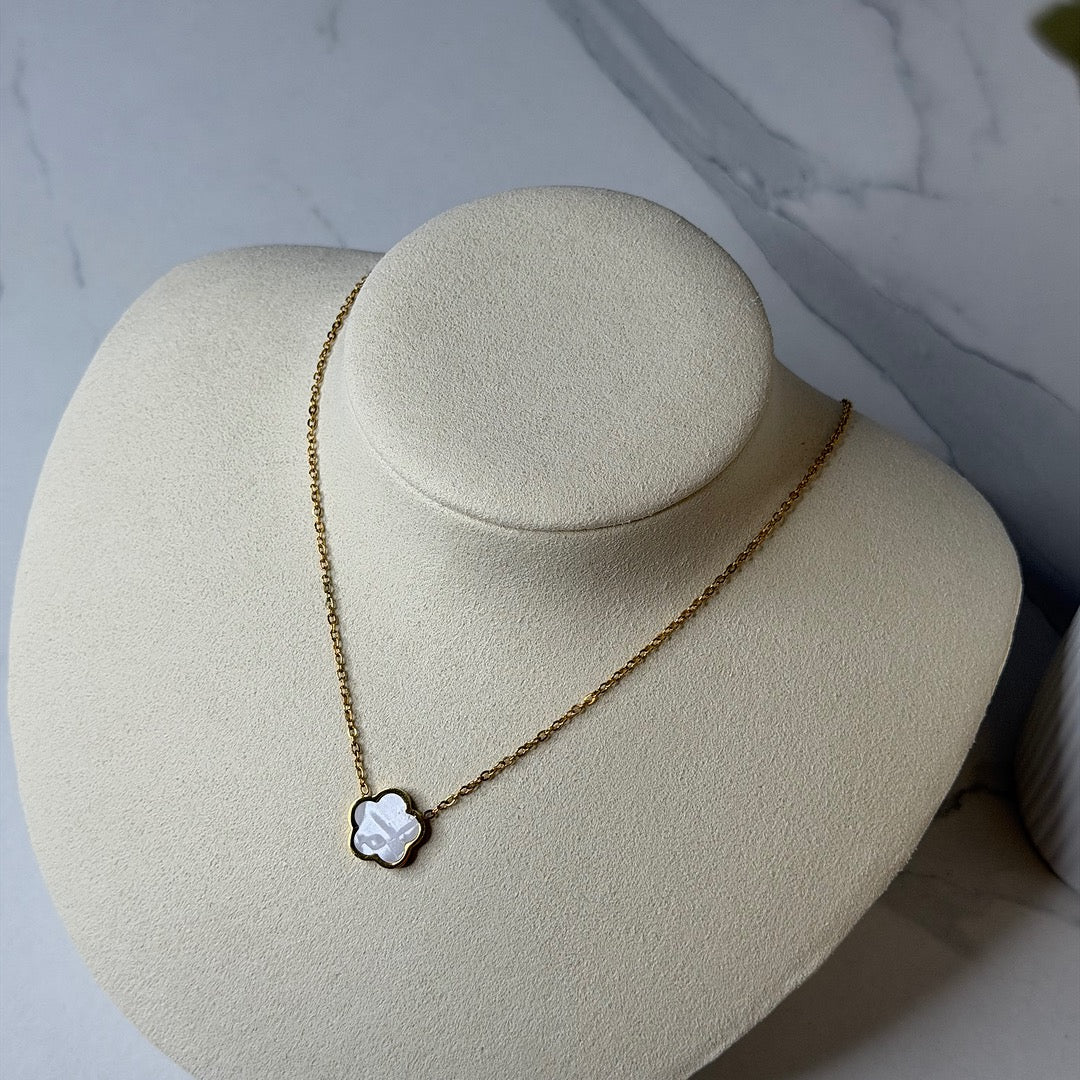 Amelia Clover Kette