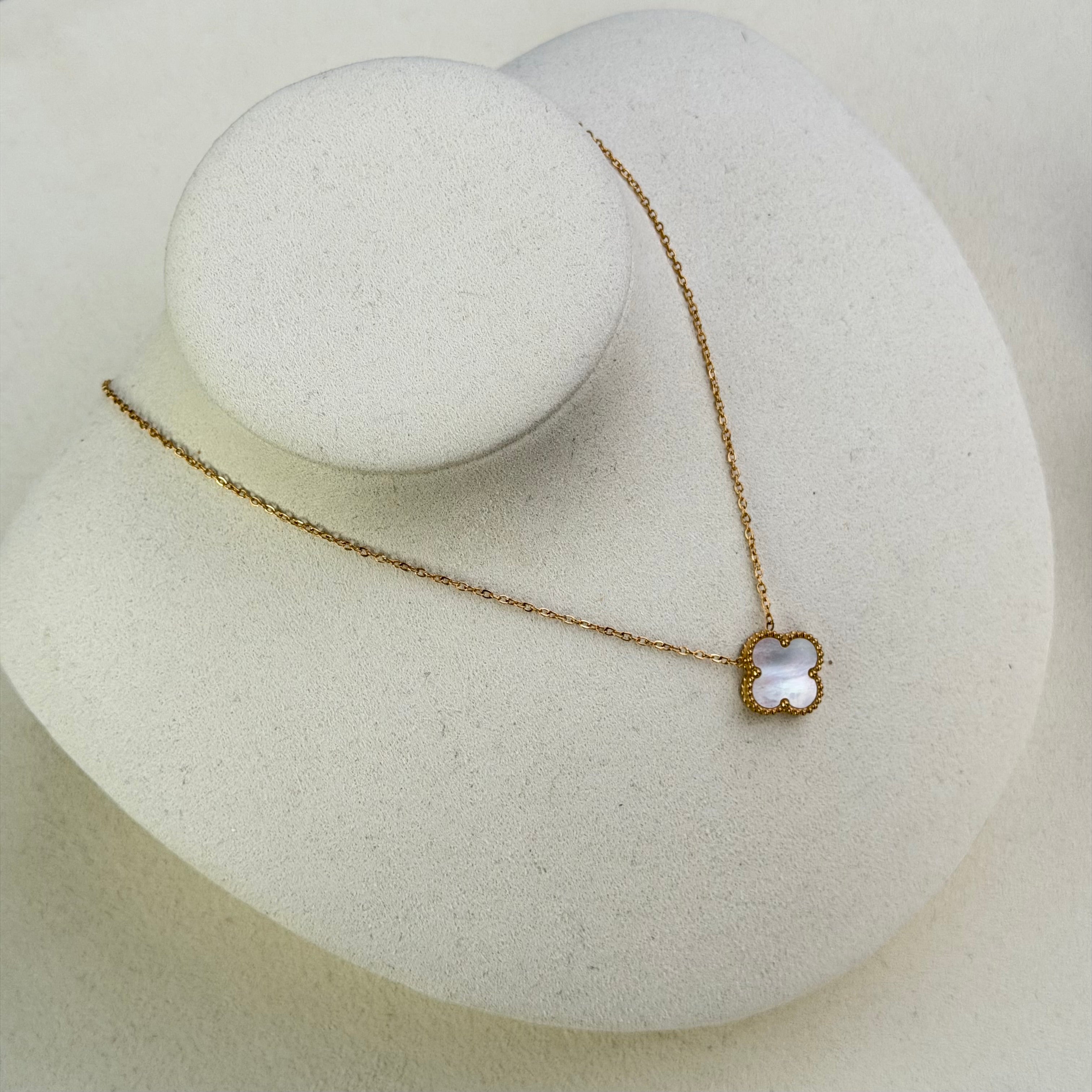 Amelia Clover Kette