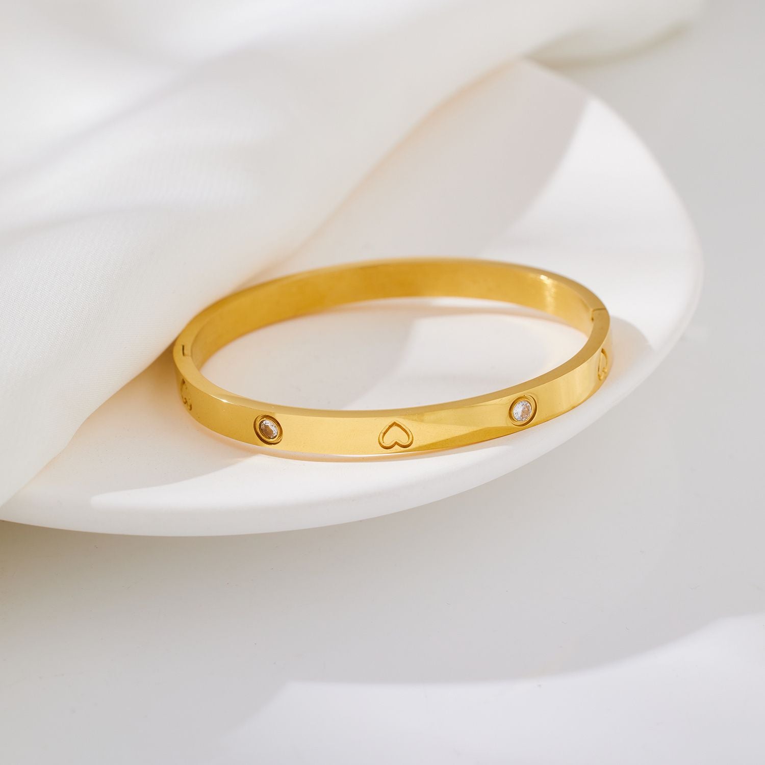 Amour Bangle