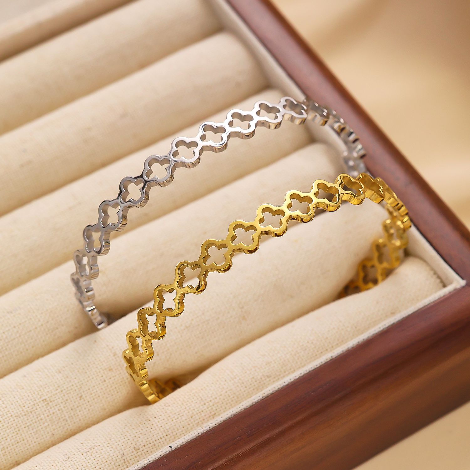 Fleur Bracele
