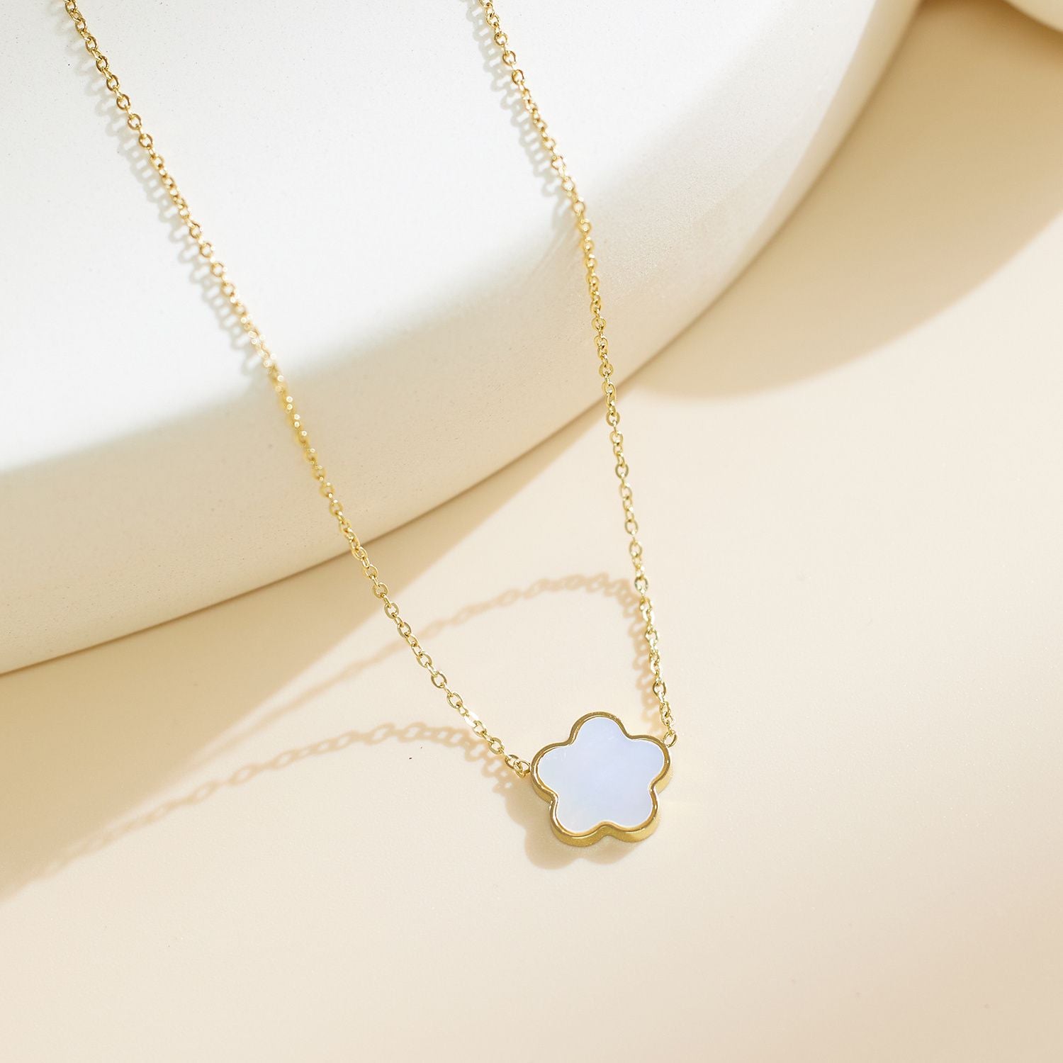 Amelia Clover Kette